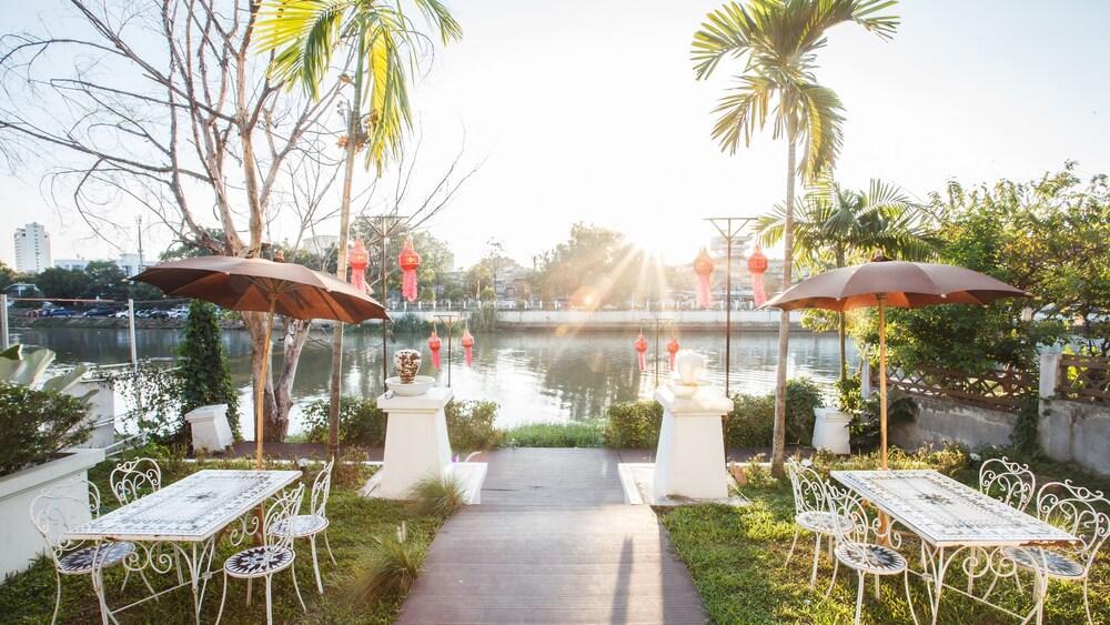 B2 Riverside Colonial Hotel Chiang Mai Exterior foto